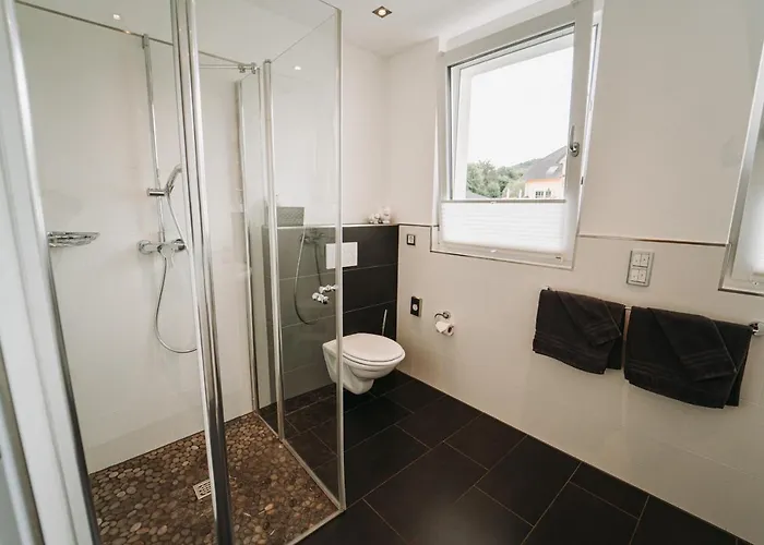 Wein- Und Gaestehaus Schwaab&sohn Erden