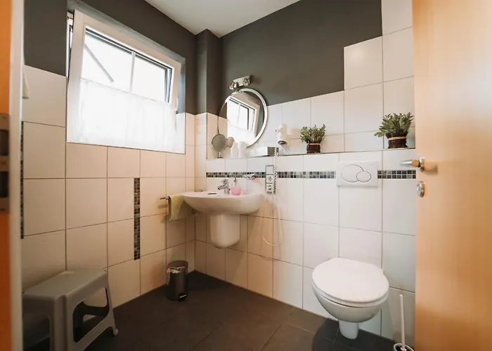 בית הארחה Wein- Und Gaestehaus Schwaab&sohn